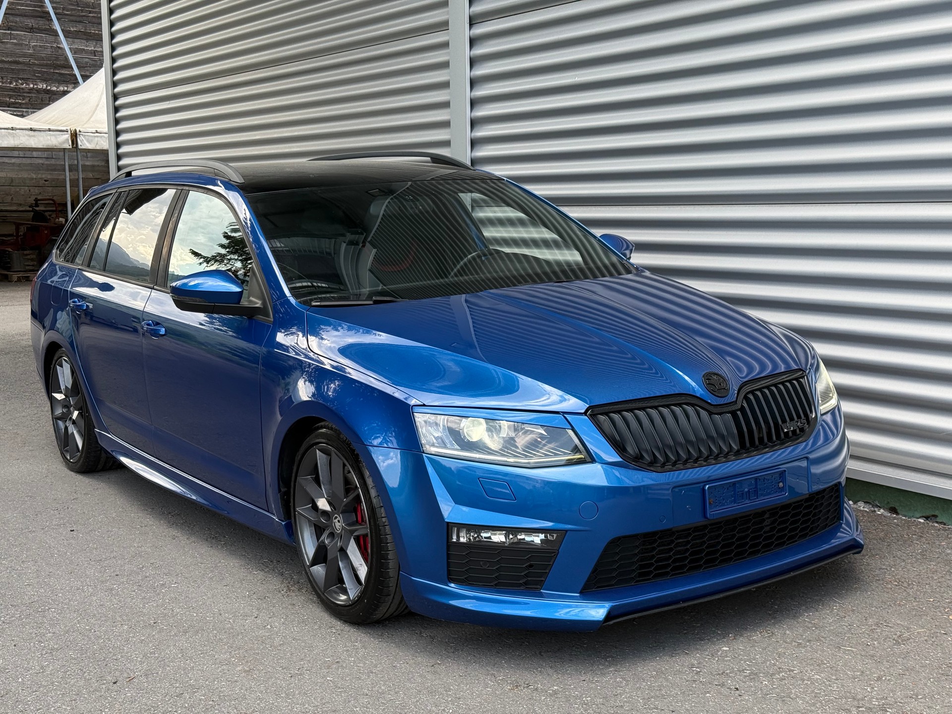 SKODA Octavia Combi 2.0 TSI RS-image-3
