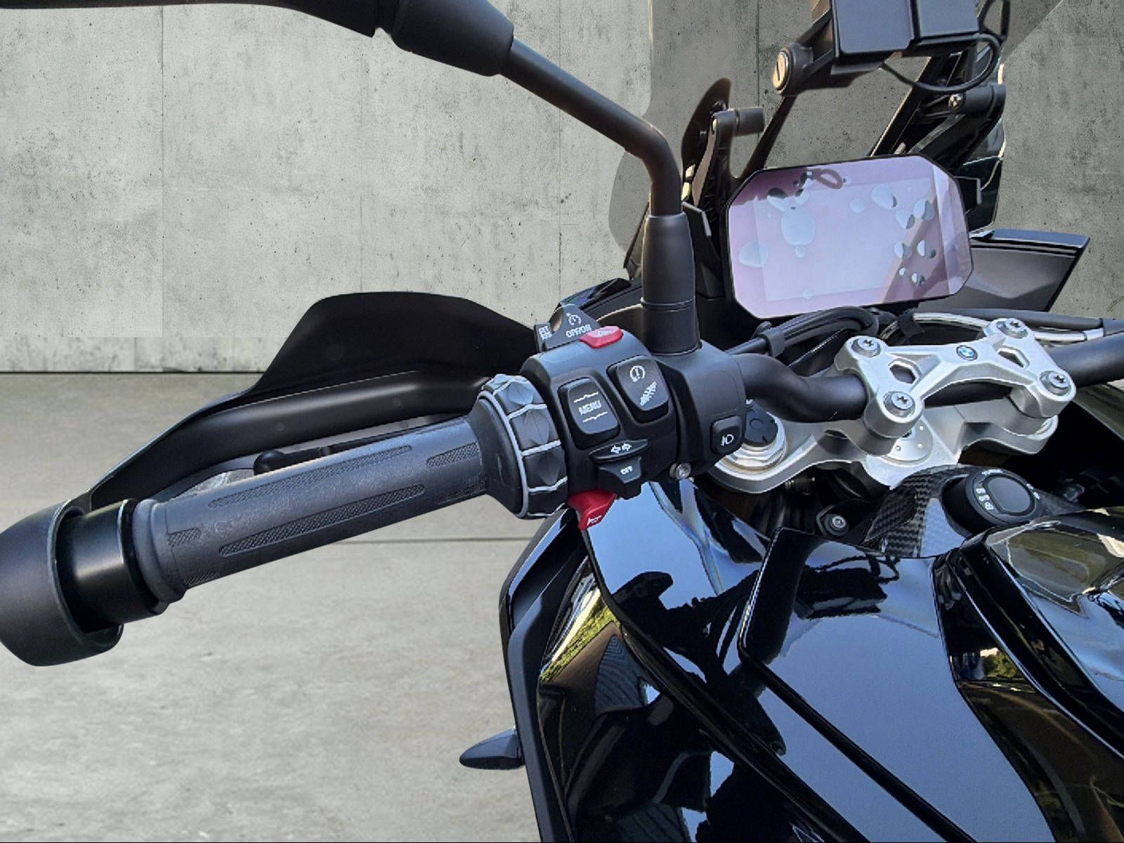 BMW S 1000 XR-image-6