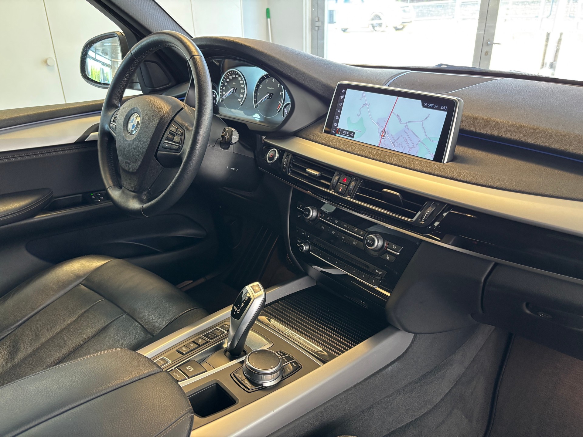 BMW X5 xDrive 40e iPerformance Steptronic-image-8