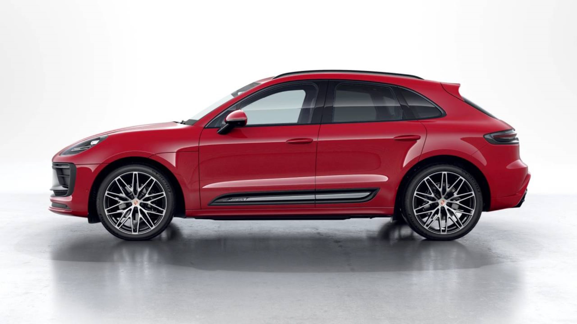 PORSCHE Macan T (MY24)-image-1