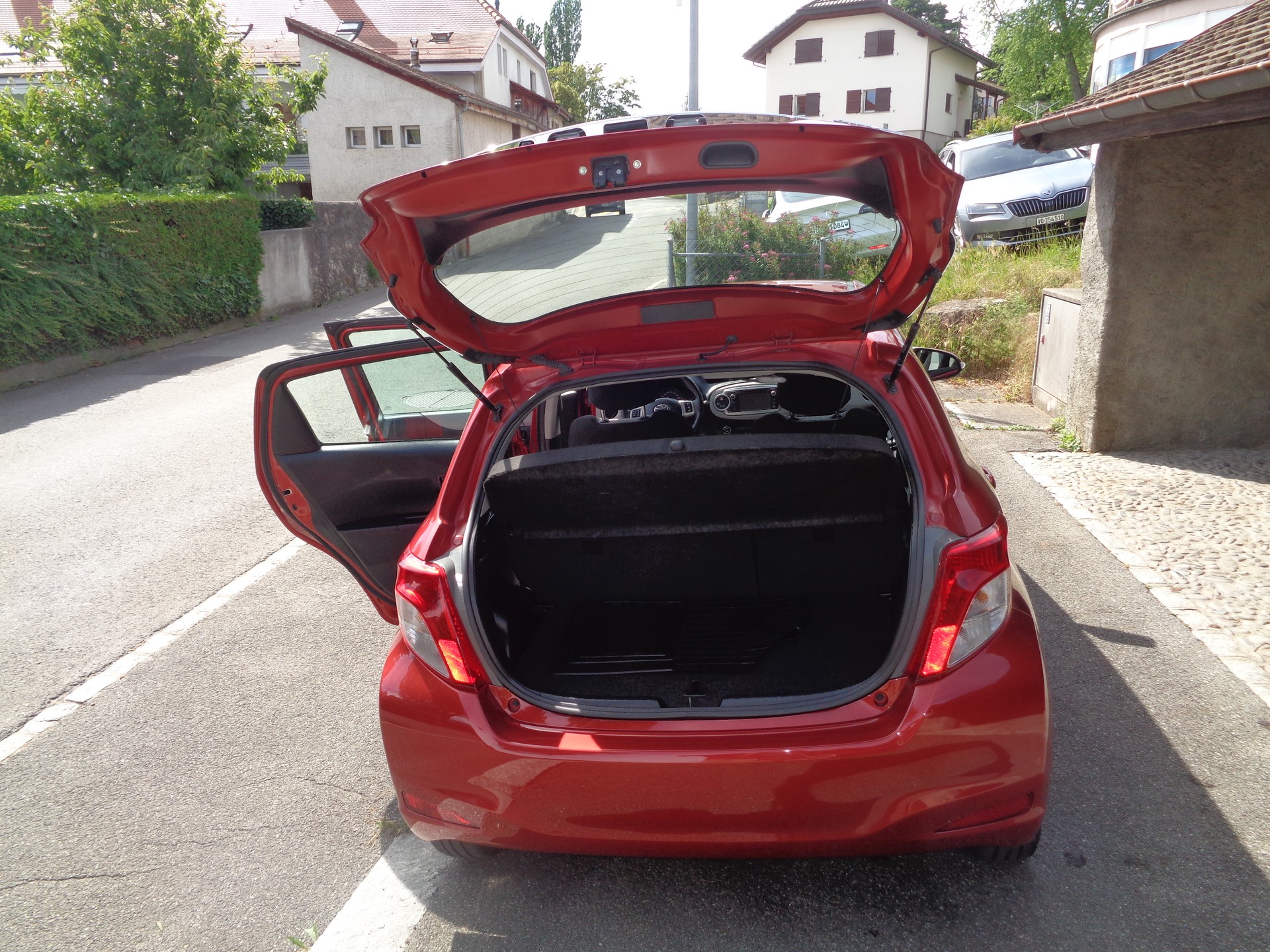 TOYOTA Yaris 1.33 Sol Multidrive-image-9