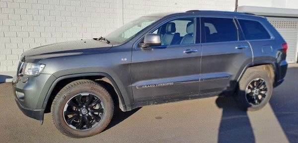 JEEP Grand Cherokee 3.0 CRD S-Limited Automatic-image-2