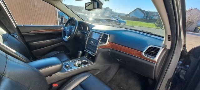 JEEP Grand Cherokee 3.0 CRD S-Limited Automatic-image-7