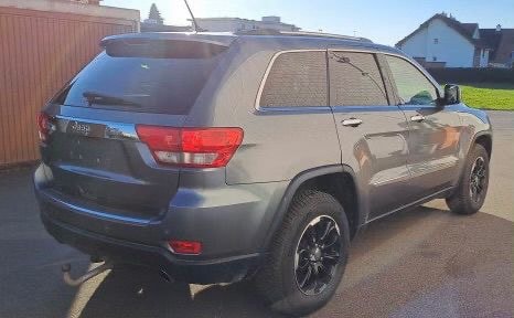 JEEP Grand Cherokee 3.0 CRD S-Limited Automatic-image-3