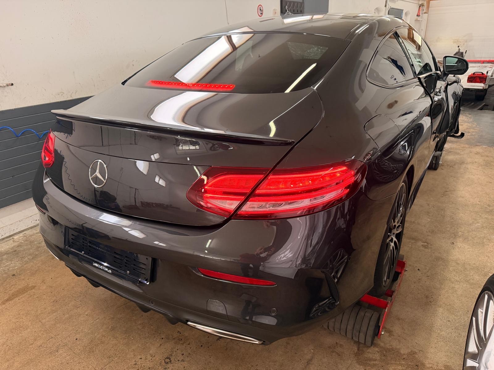 MERCEDES-BENZ C 300 Coupé 4Matic AMG Line 9G-tronic-image-2