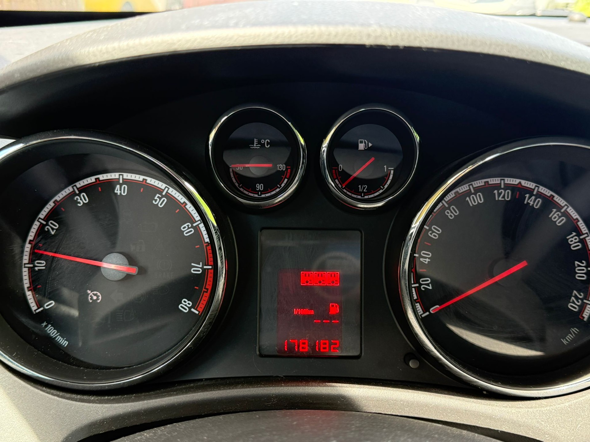 OPEL Meriva 1.4 Turbo Cosmo-image-7