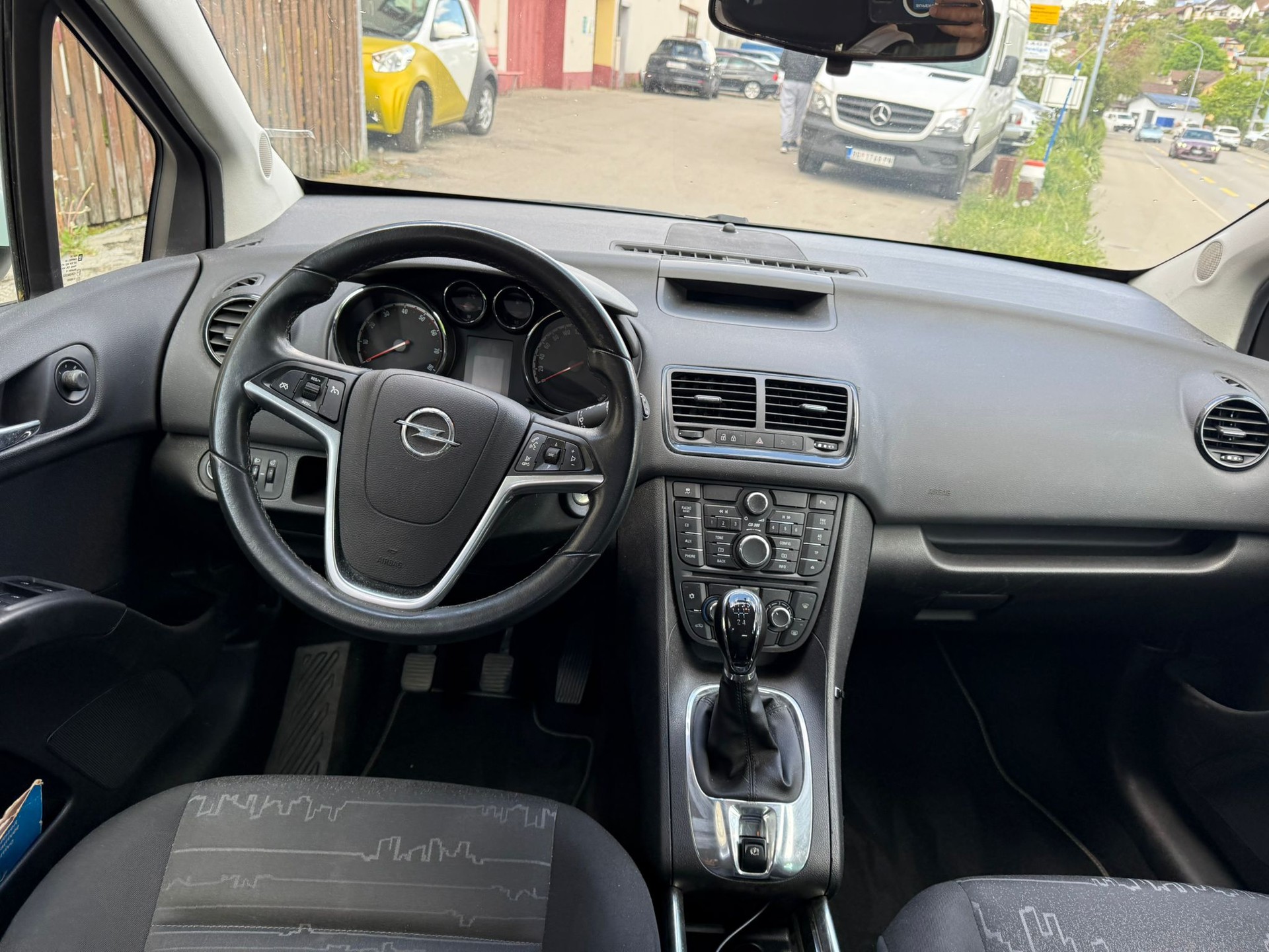 OPEL Meriva 1.4 Turbo Cosmo-image-9