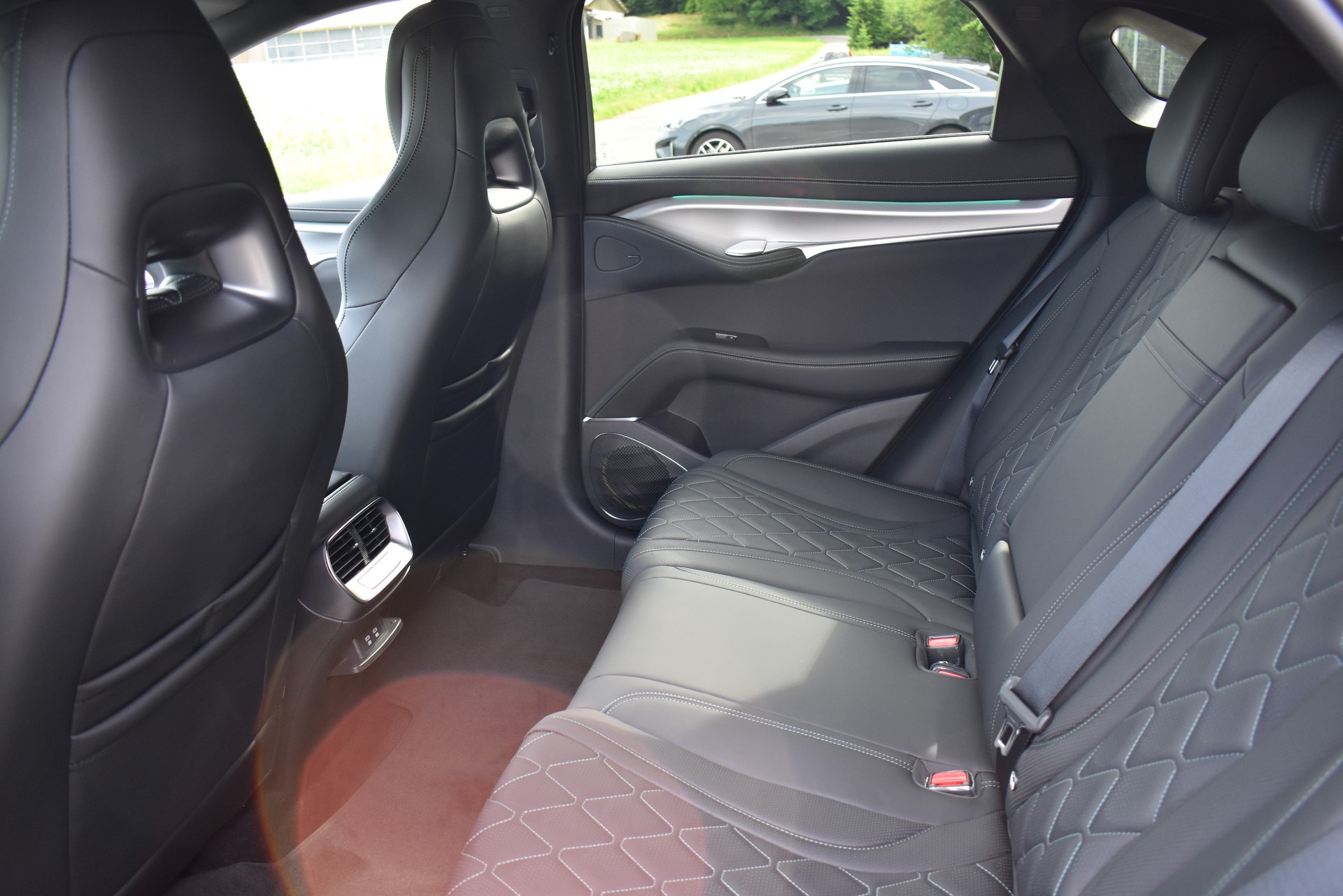 BYD Sealion 7 91,3 kWh Excellence AWD-image-9