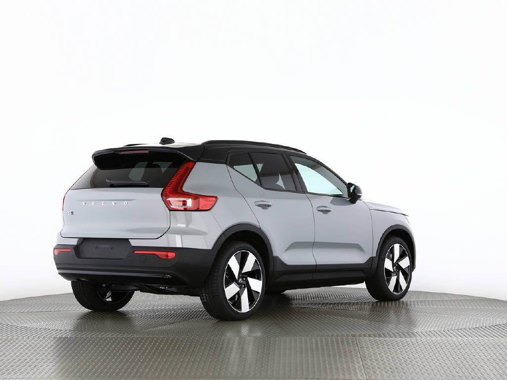 VOLVO EX40 Twin Ultra AWD XCENTRIC-image-11