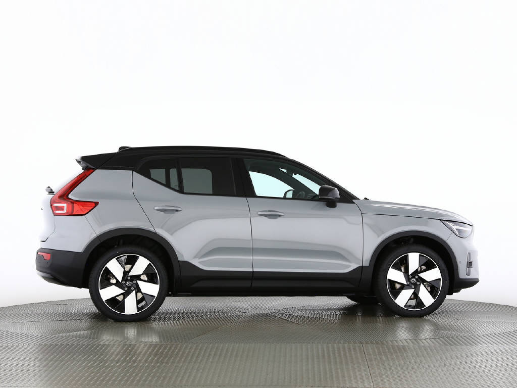 VOLVO EX40 Twin Ultra AWD XCENTRIC-image-14