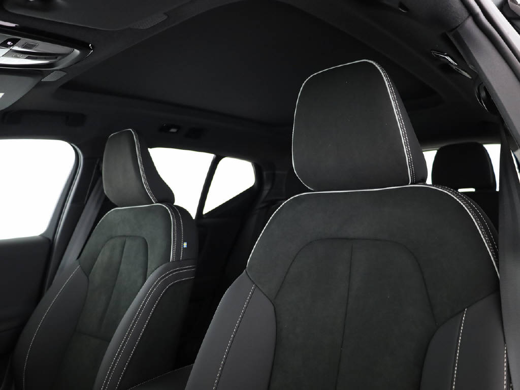 VOLVO EX40 Twin Ultra AWD XCENTRIC-image-25