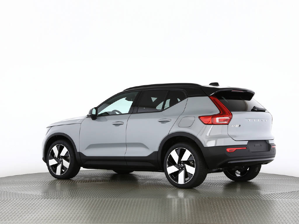 VOLVO EX40 Twin Ultra AWD XCENTRIC-image-31