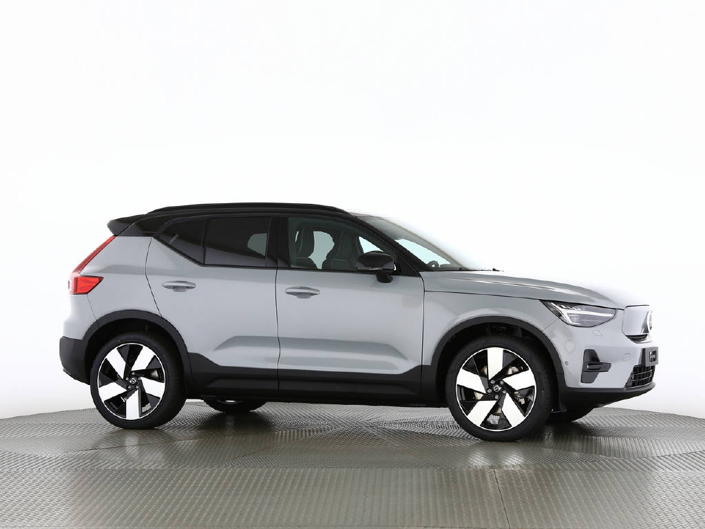 VOLVO EX40 Twin Ultra AWD XCENTRIC-image-16