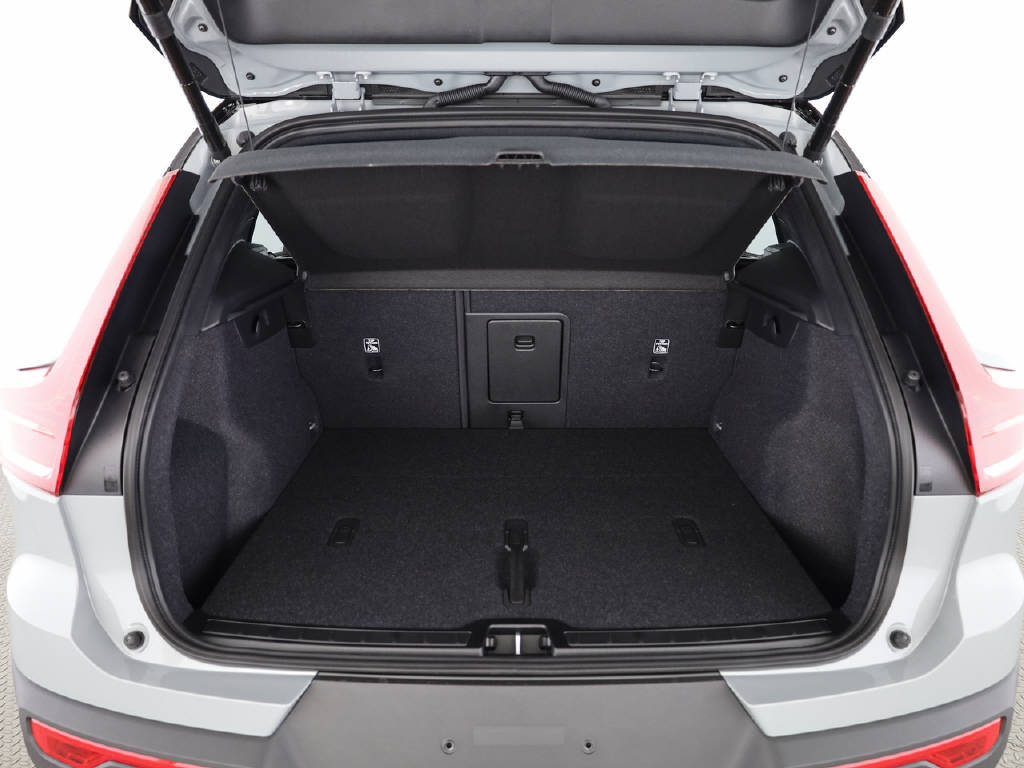 VOLVO EX40 Twin Ultra AWD XCENTRIC-image-22