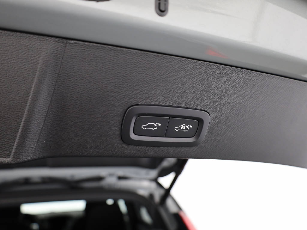 VOLVO EX40 Twin Ultra AWD XCENTRIC-image-23