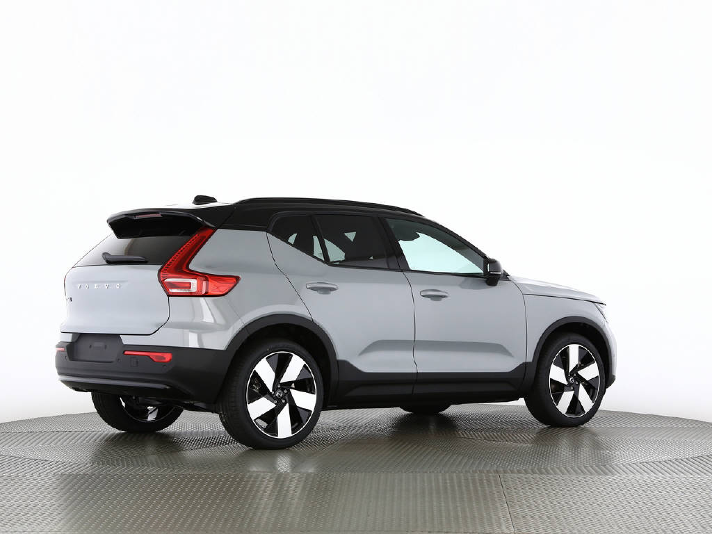 VOLVO EX40 Twin Ultra AWD XCENTRIC-image-12