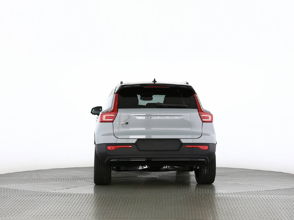 VOLVO EX40 Twin Ultra AWD XCENTRIC-image-8