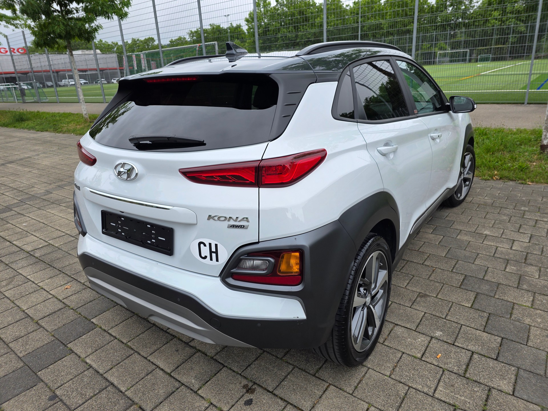HYUNDAI Kona 1.6 T-GDi Vertex 4WD DCT-image-3