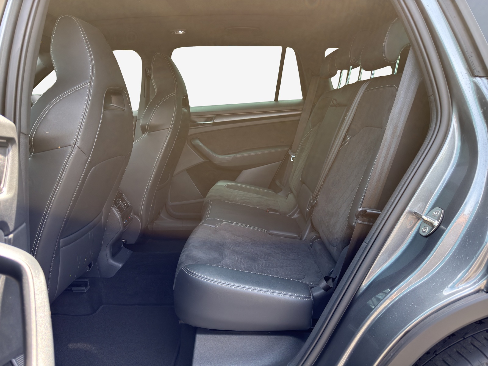 SKODA Kodiaq 2.0 TSI 4x4 SportLine-image-11