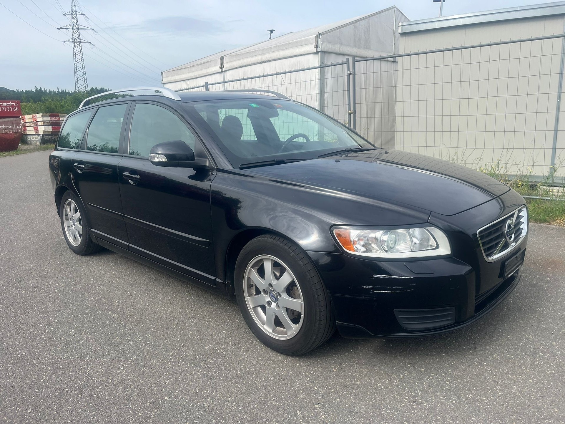 VOLVO V50 DRIVe Start/Stop Business Edition-image-1