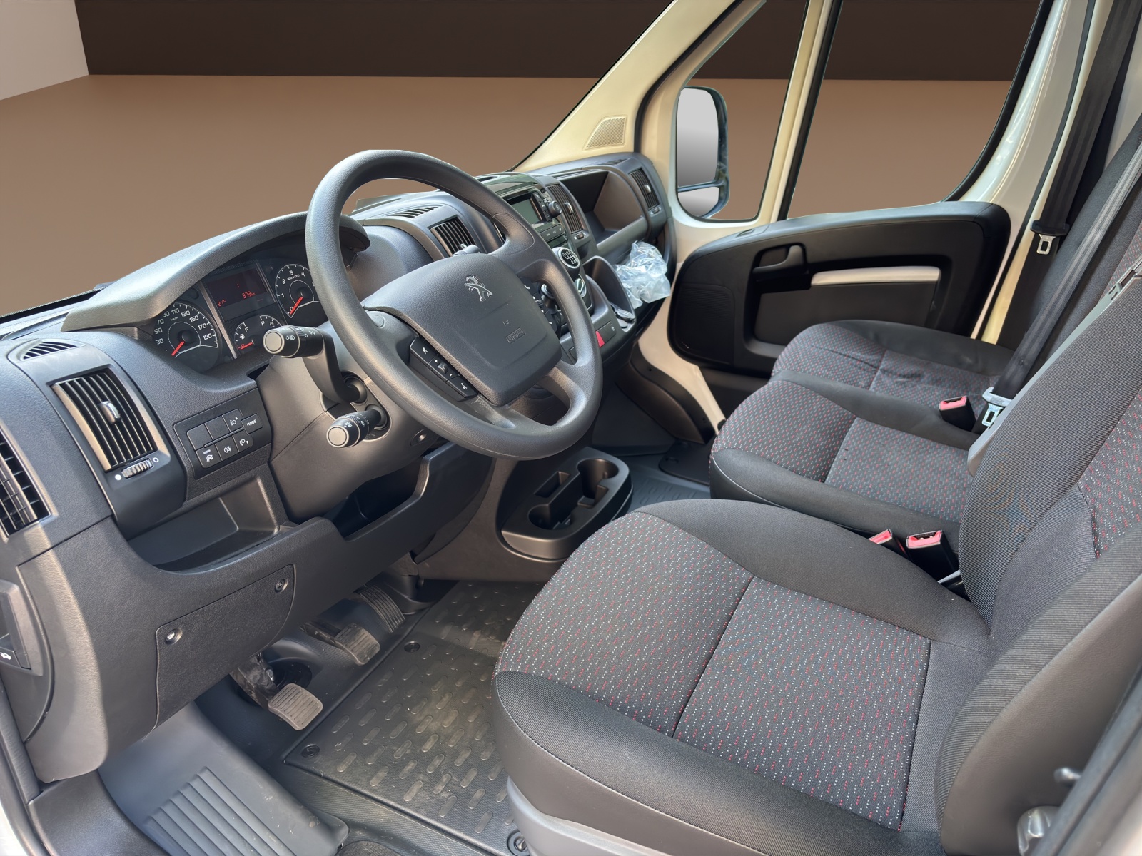 PEUGEOT Boxer 3-Seiten Kipper 435 L3 165 PS-image-1
