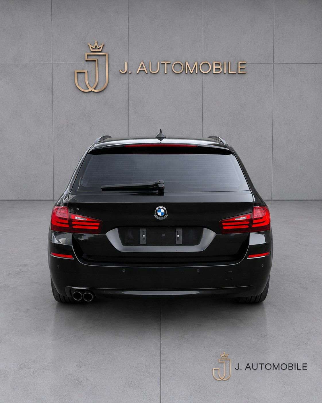 BMW 530d xDrive Touring-image-3