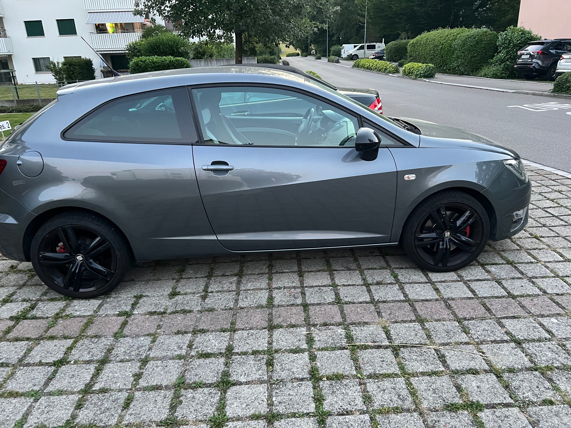 SEAT Ibiza SC 1.4 TSI Cupra SR DSG-image-3