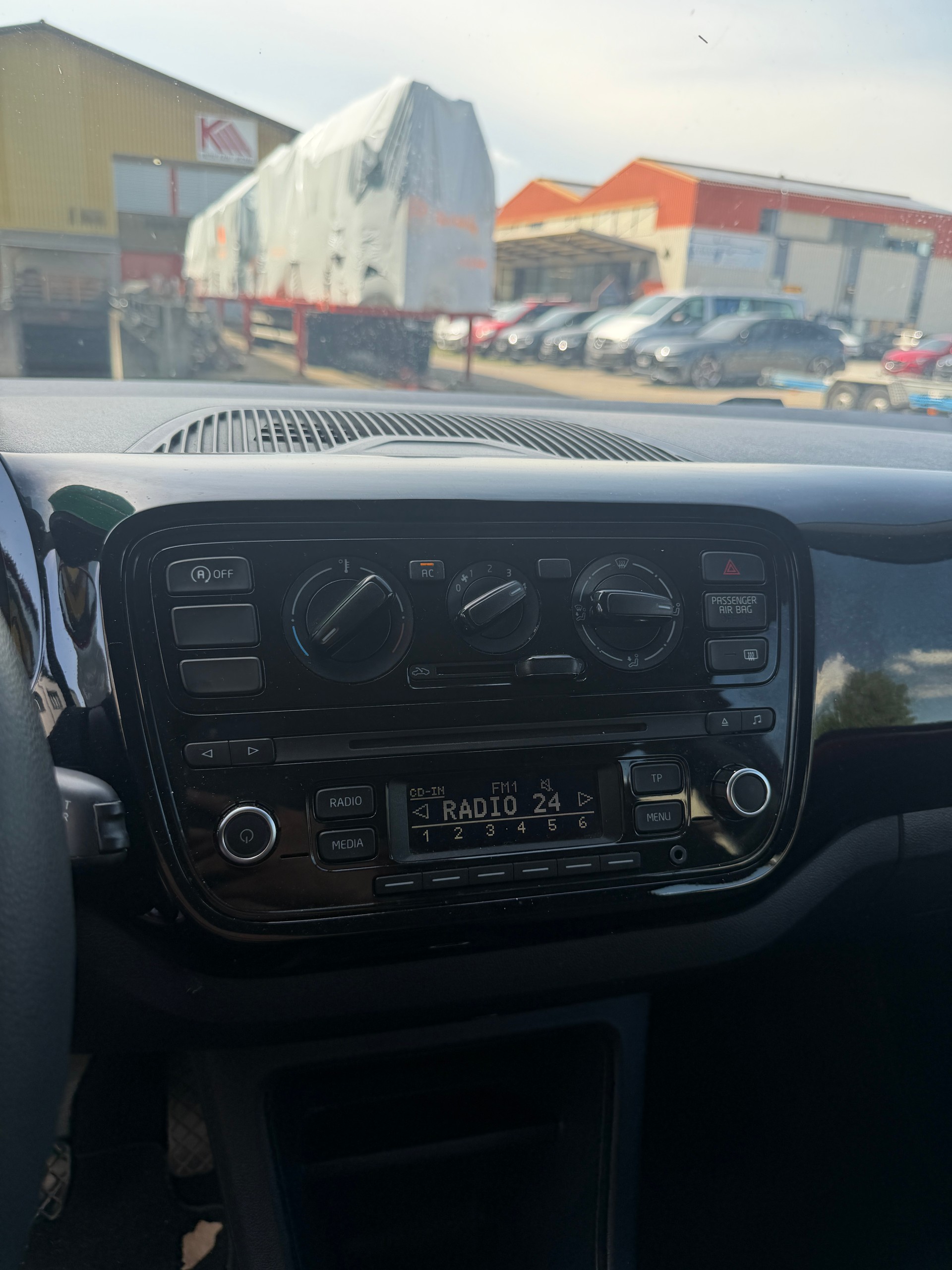 VW Up 1.0 BMT move up-image-10