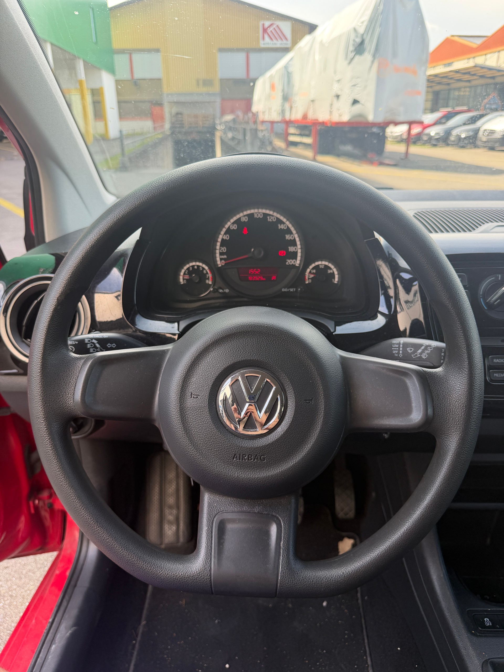 VW Up 1.0 BMT move up-image-11
