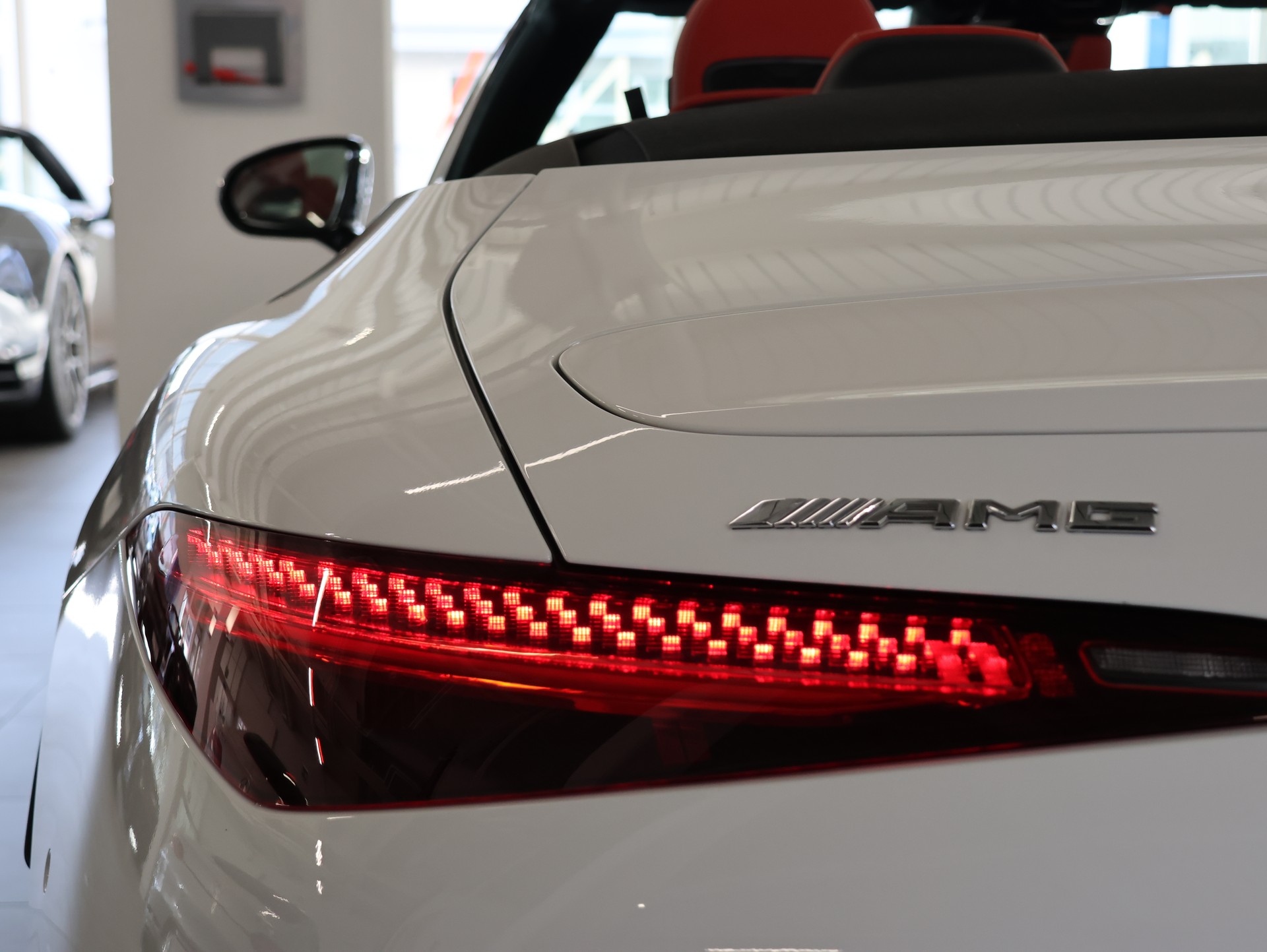 MERCEDES-BENZ Mercedes-Benz SL 63 ANG 4Matic+ *Burmester* *360 Kamera* *Sitzbelüftung*-image-25