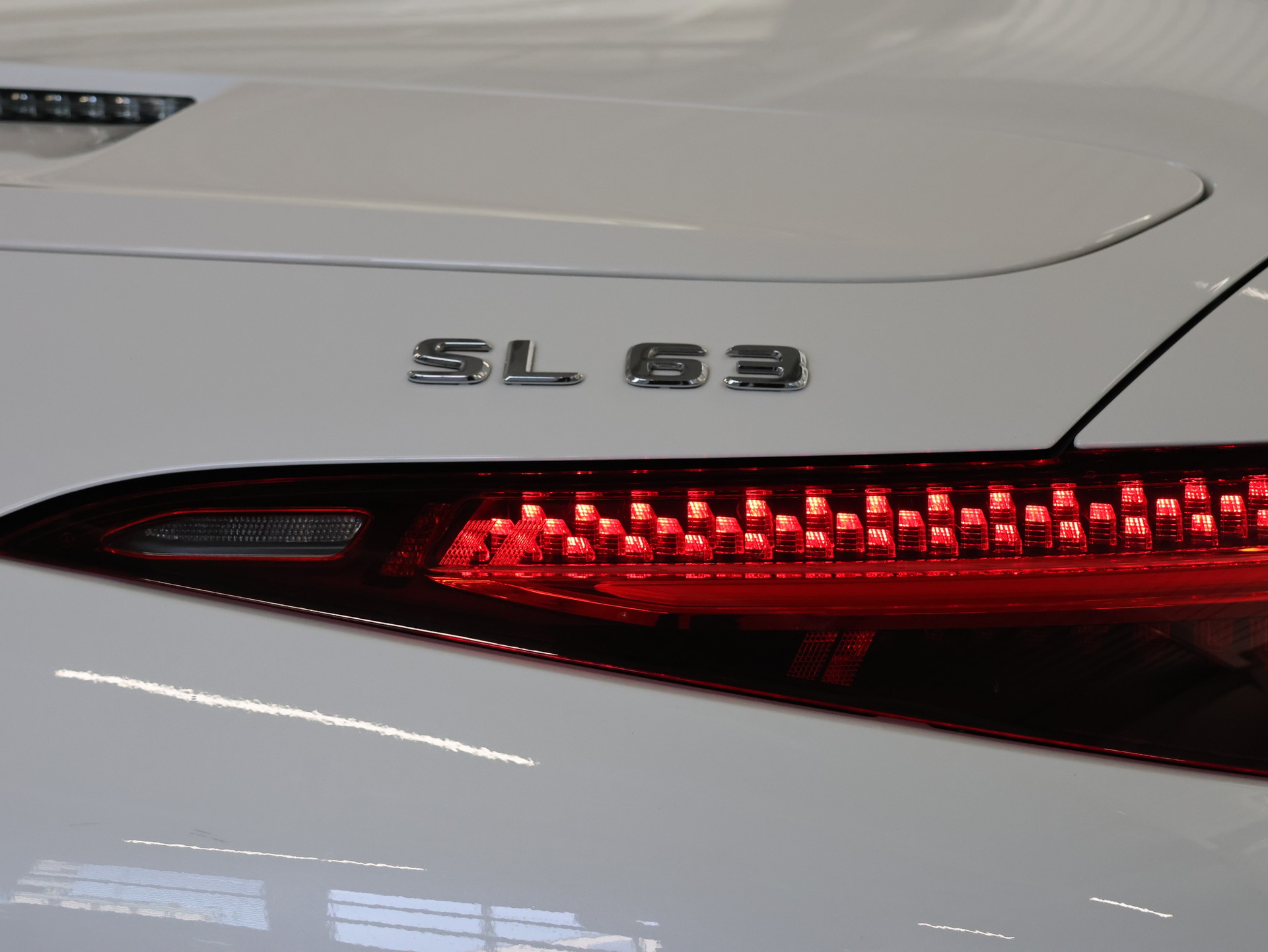 MERCEDES-BENZ Mercedes-Benz SL 63 ANG 4Matic+ *Burmester* *360 Kamera* *Sitzbelüftung*-image-26