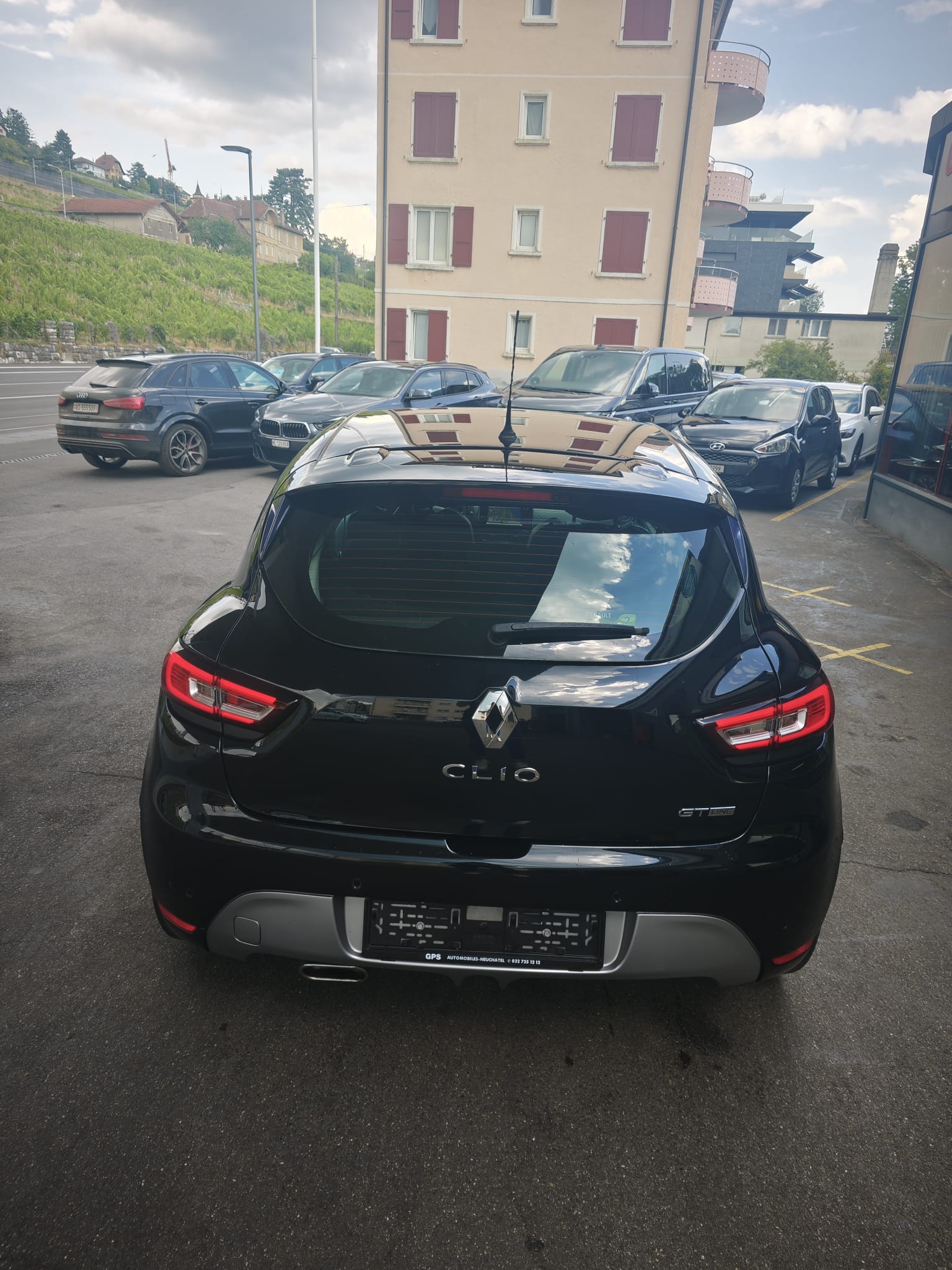 RENAULT Clio 1.2 16V GT LINE-image-4