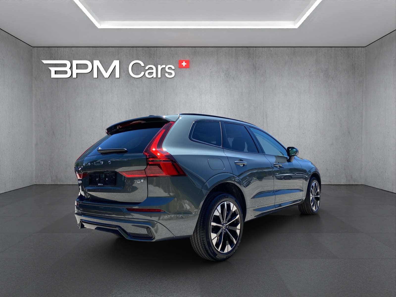 VOLVO XC60 T8 eAWD PluginHybrid Ultra Dark Geartronic-showroom-element-1