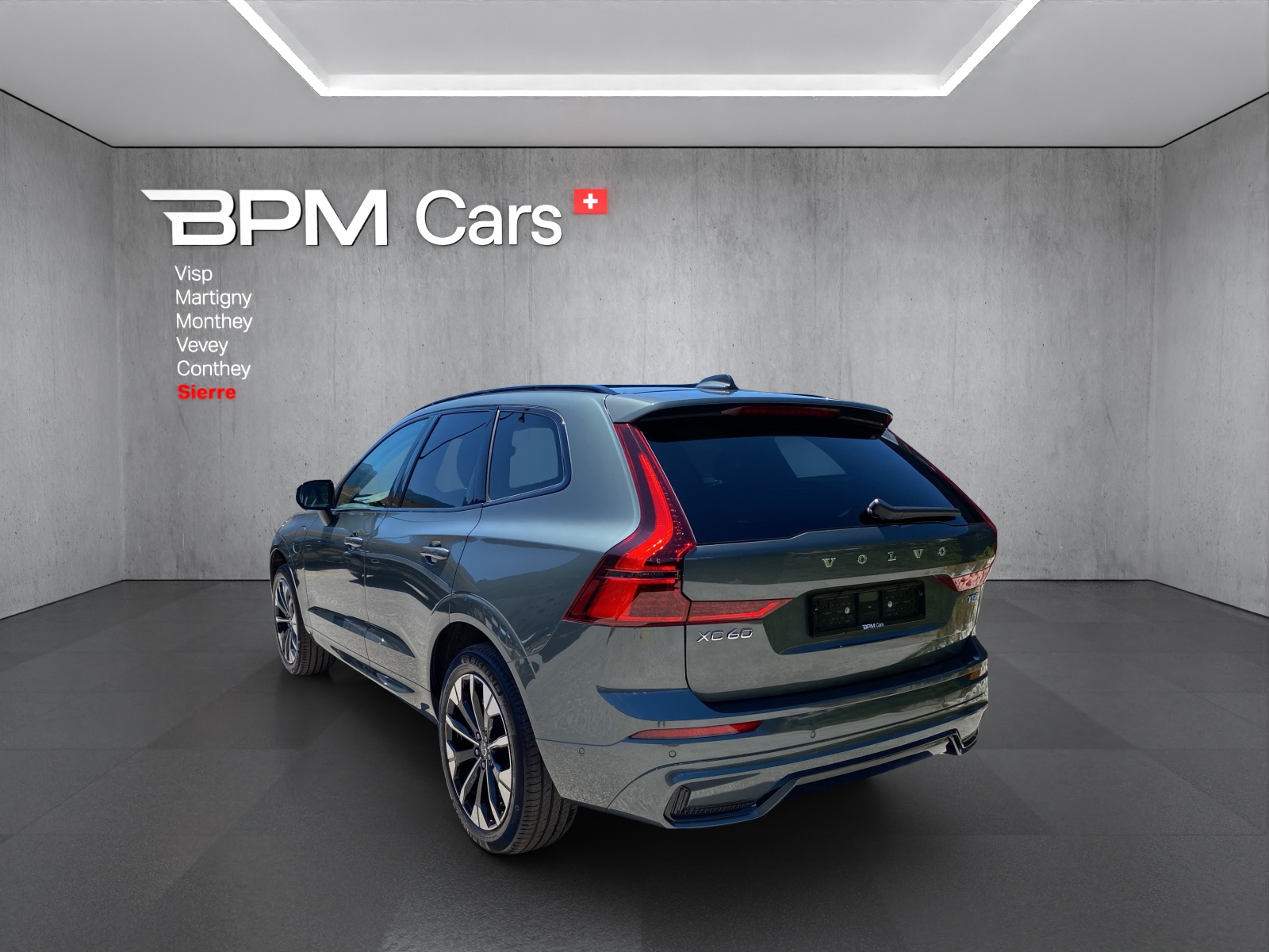 VOLVO XC60 T8 eAWD PluginHybrid Ultra Dark Geartronic-image-5
