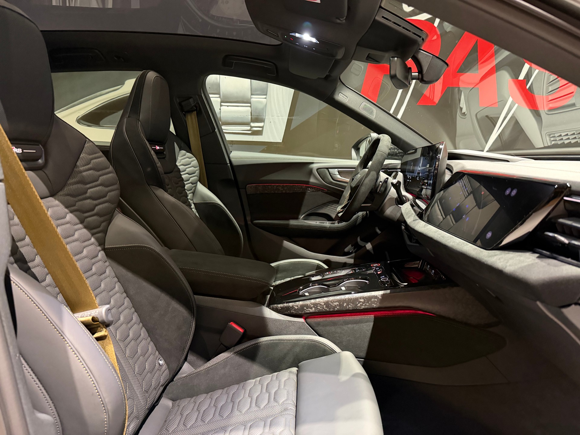 AUDI RS 5 Avant TFSI 470 kW Tiptronic quattro-image-15