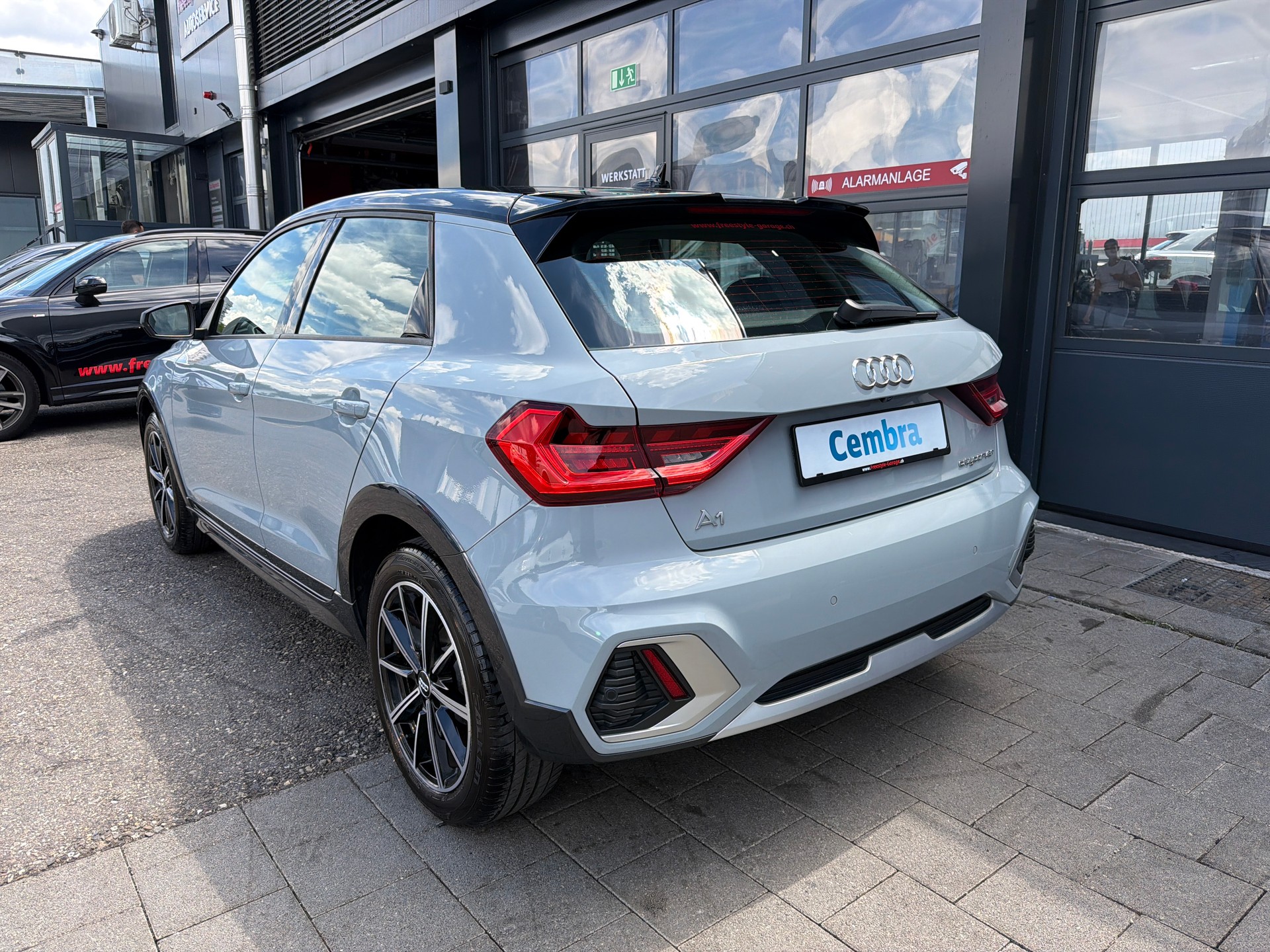 AUDI A1 City Carver 30 TFSI S-tronic-image-3