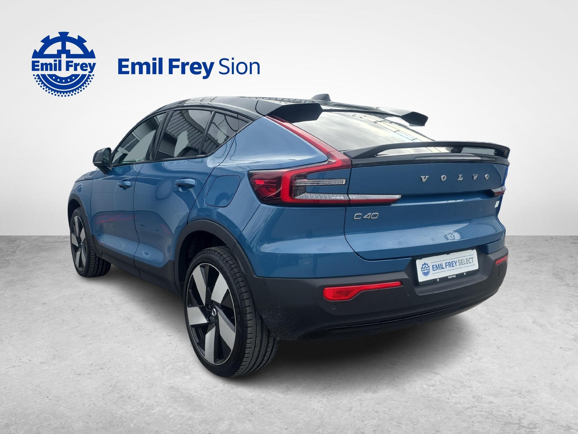 VOLVO C40 P8 Twin Recharge AWD-showroom-element-3