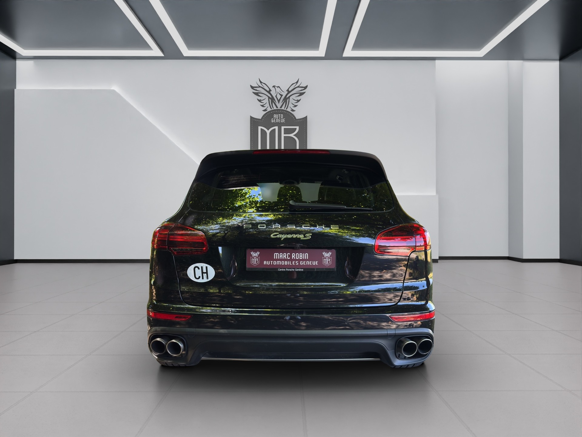 PORSCHE Cayenne S E-Hybrid Platinum Edition-image-4