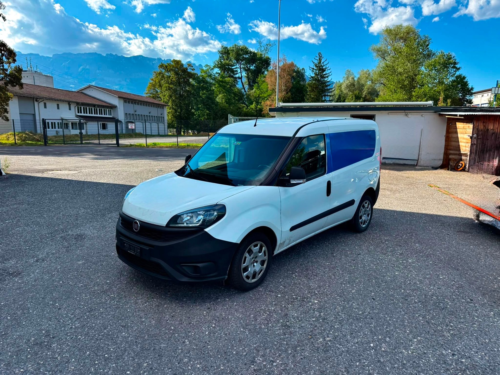 FIAT Doblò 1.6 Multijet Cargo Base Plus-image-1