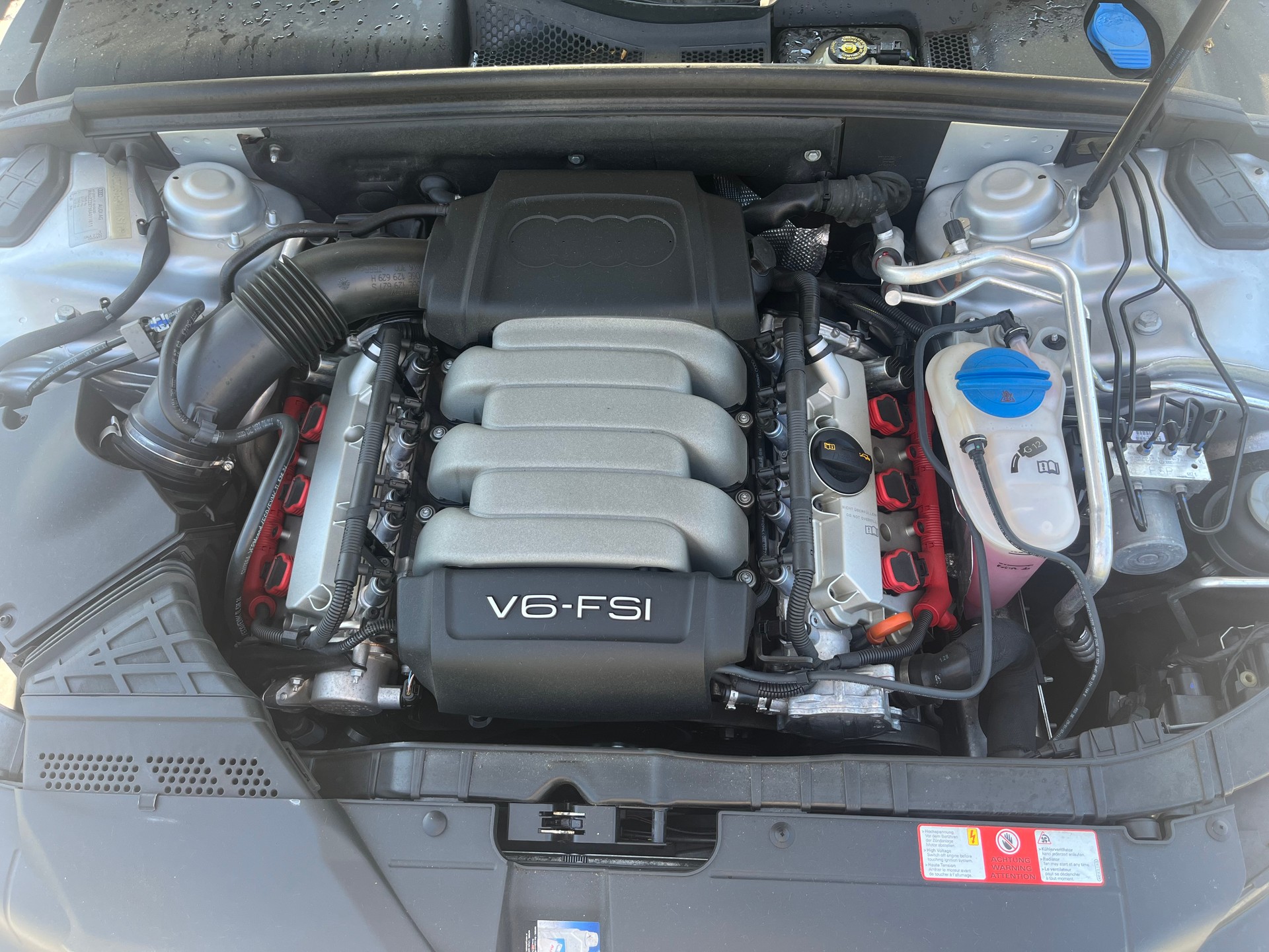 AUDI 3.2 V6 FSI M-Tronic-image-5