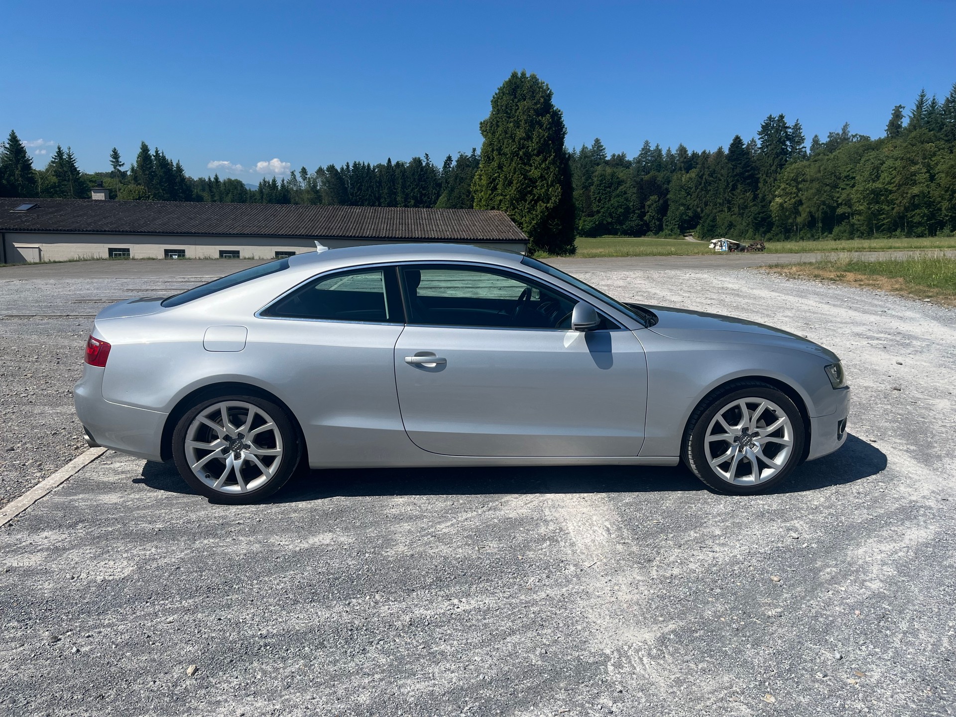 AUDI 3.2 V6 FSI M-Tronic-image-2