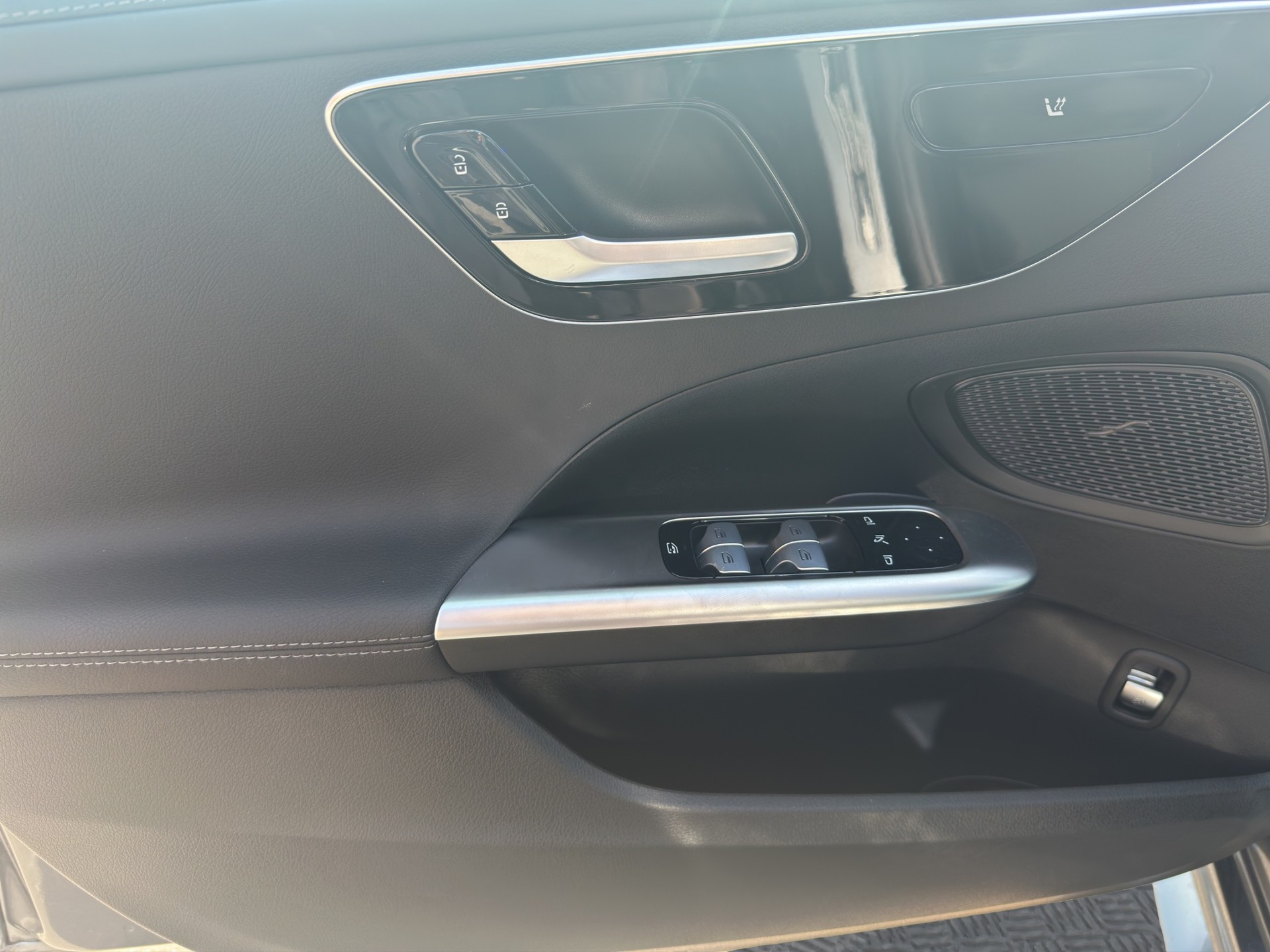 MERCEDES-BENZ C 220 d AMG 4 Matic Line G-Tronic-image-9