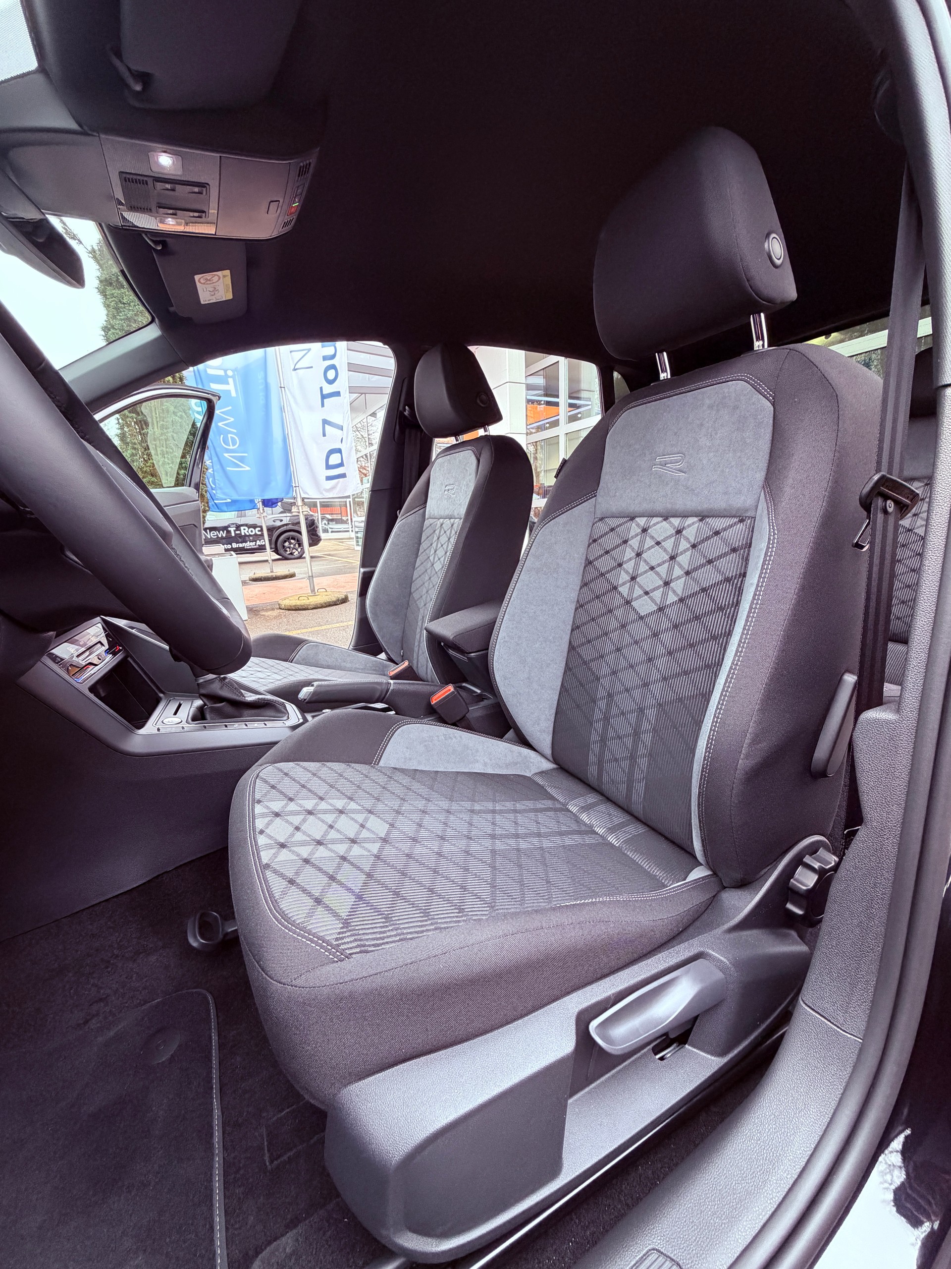 VW Polo 1.0 TSI R-Line DSG-image-10