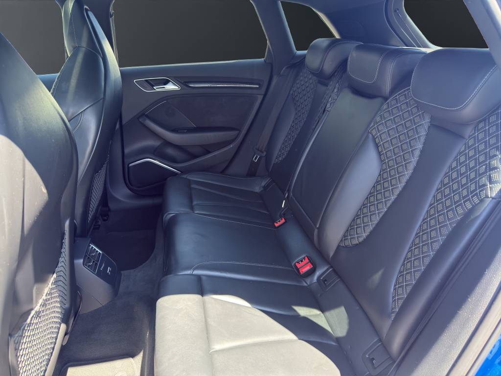 AUDI RS3 Sportback 2.5 TSI quattro S-tronic-image-8
