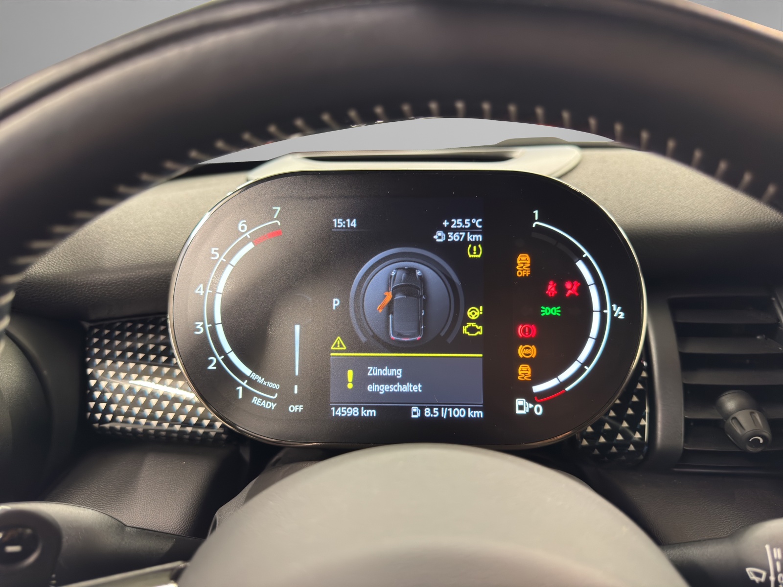 MINI Cabrio Cooper S-image-17