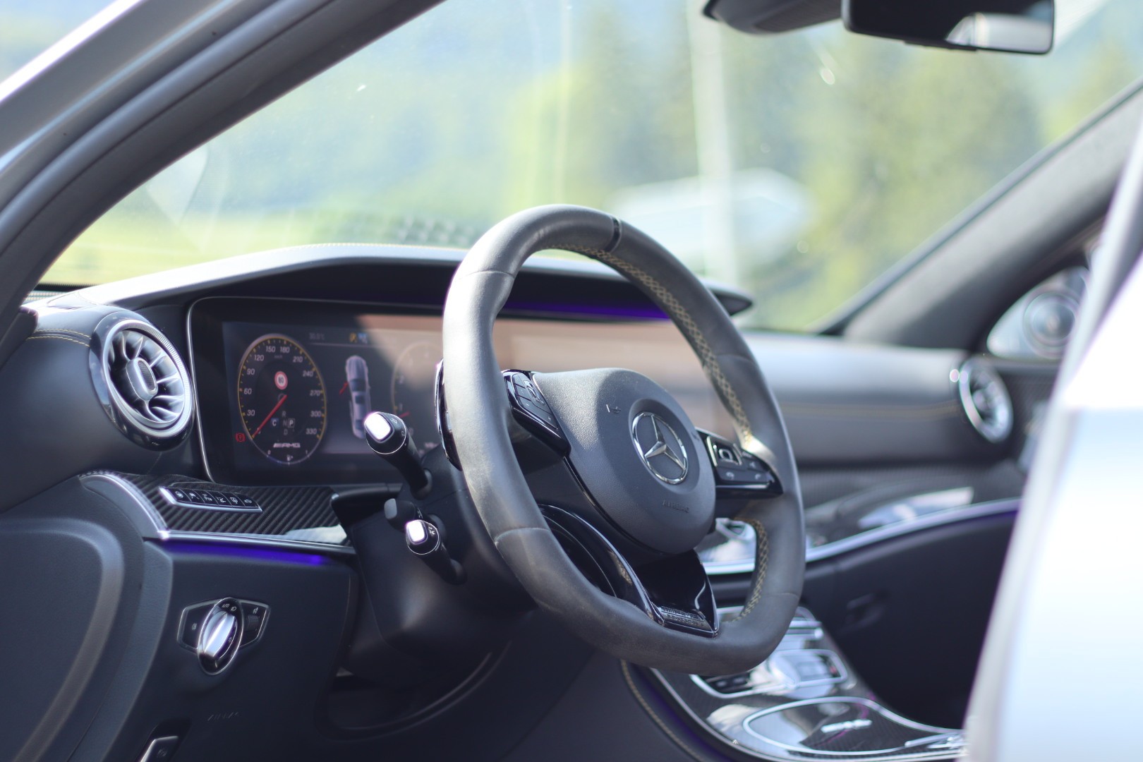MERCEDES-BENZ E 63 AMG S Edition 1 4Matic Speedshift MCT-image-1