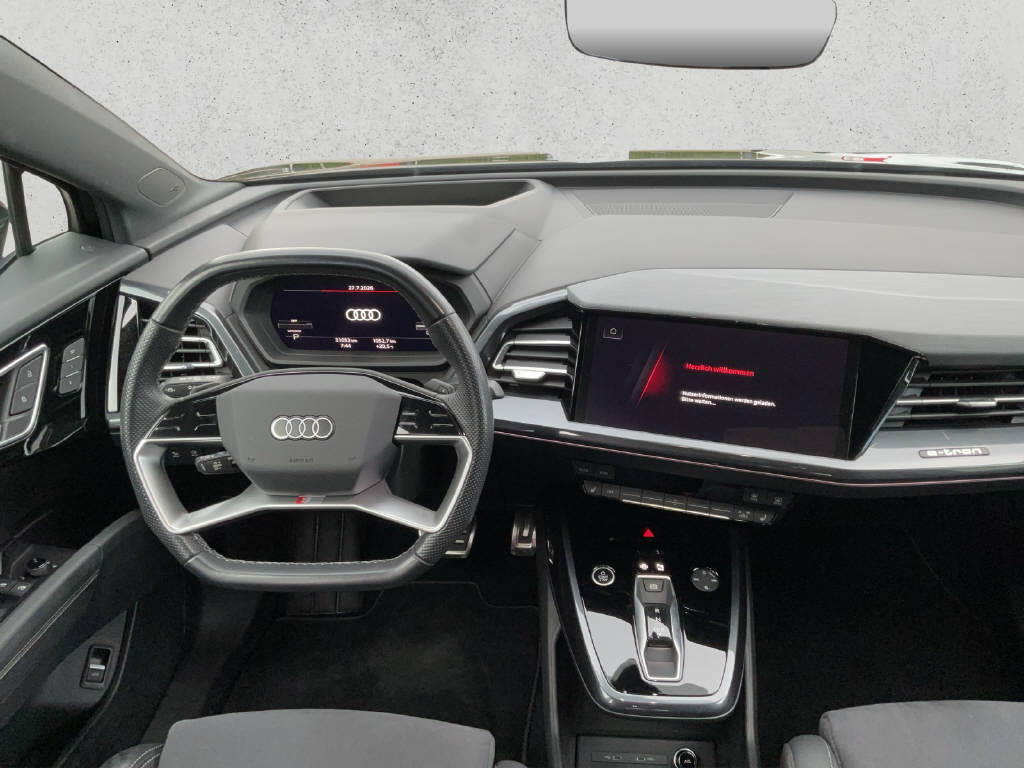 AUDI Q4 e-tron Sportback 50 quattro-image-10