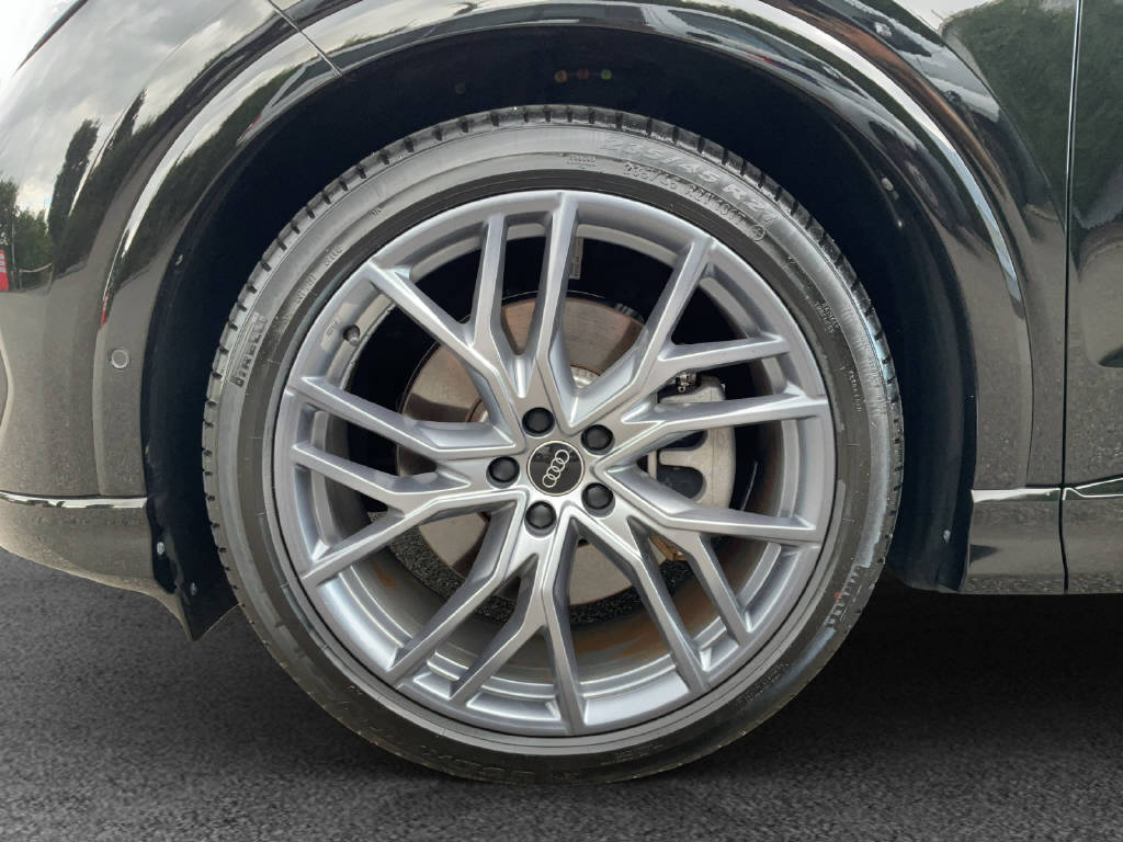 AUDI Q4 e-tron Sportback 50 quattro-image-13