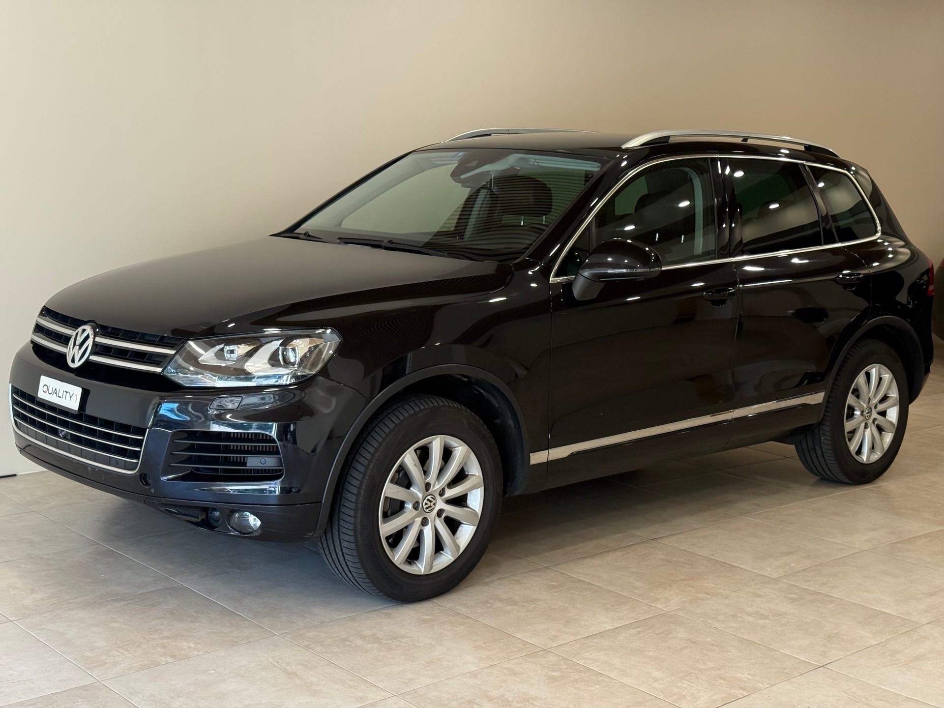VW Touareg 4.2 TDI Tiptronic-image-0
