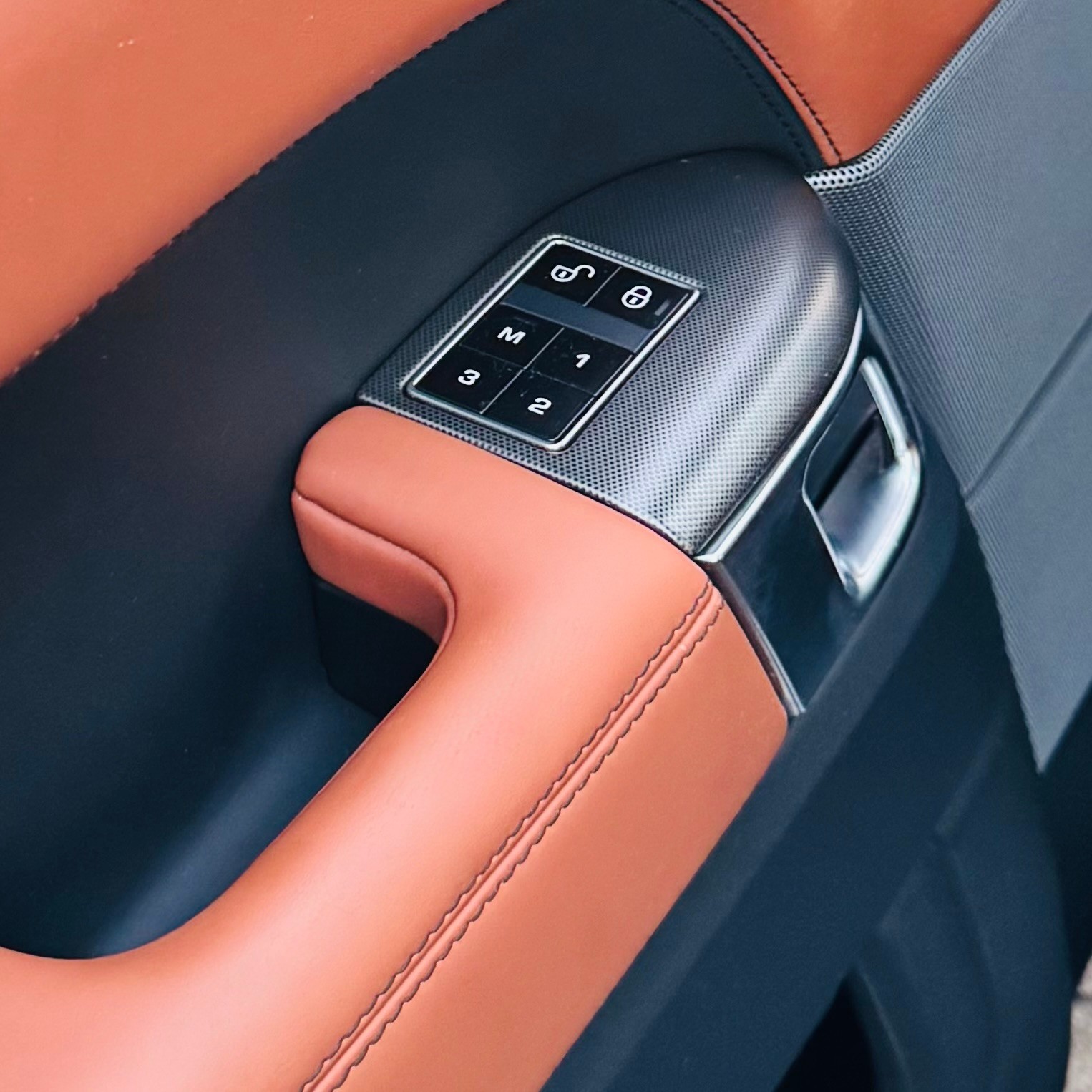 LAND ROVER Range Rover Sport 3.0 SDV6 HSE Dynamic Automatic-image-7